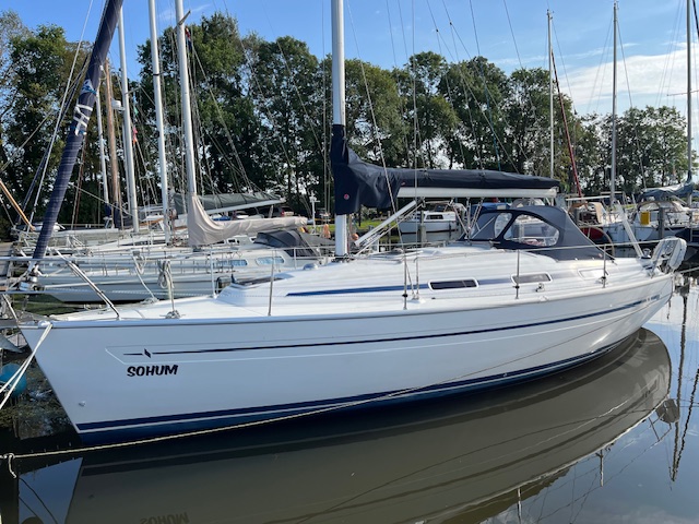Bavaria 32