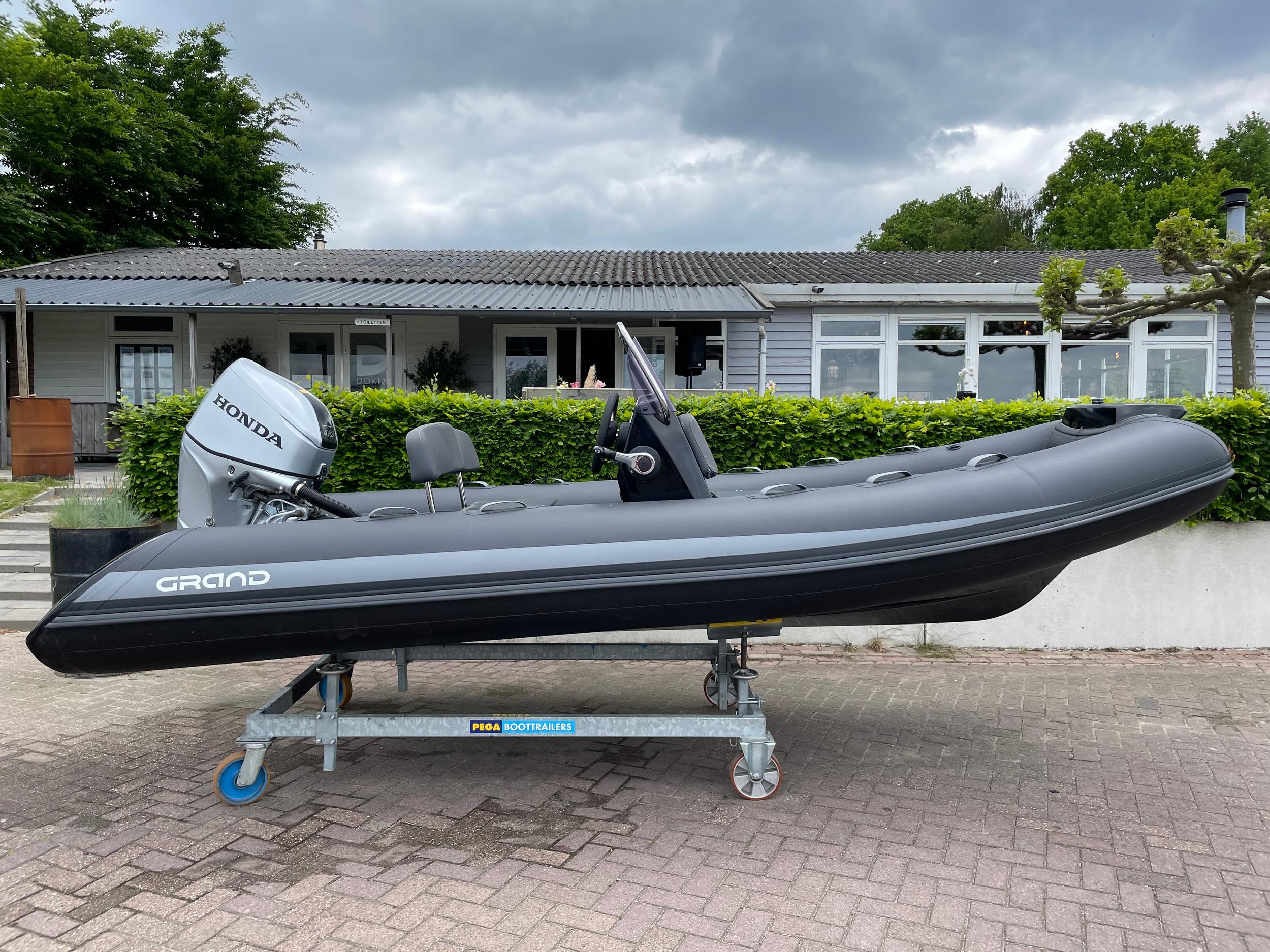 Grand S470NL Silver Line (bj 2020)