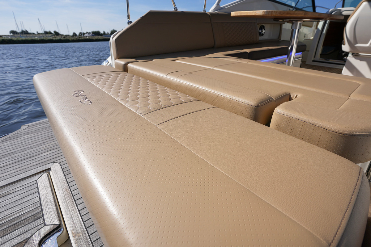 Sea Ray Sundancer 290