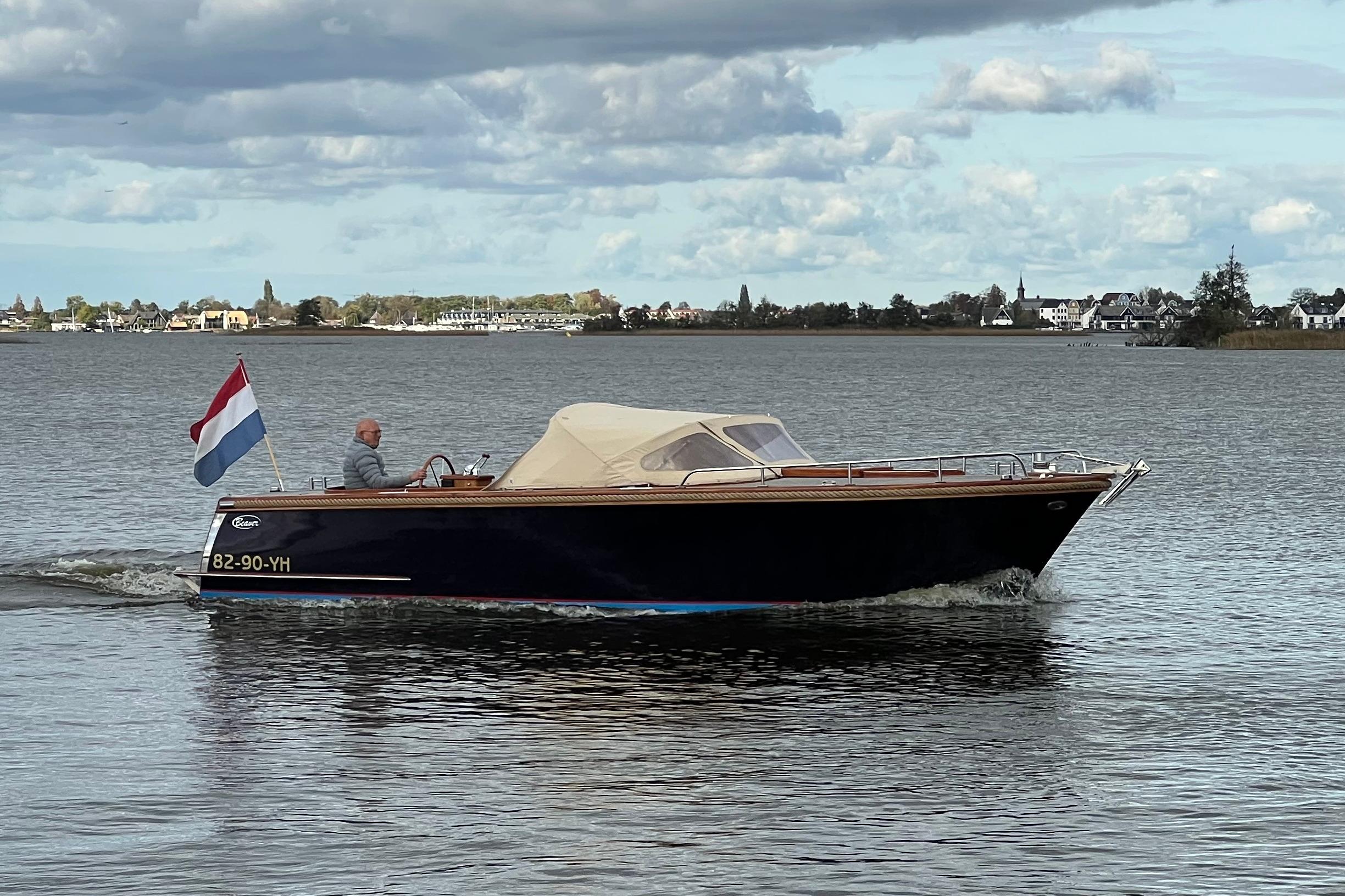 Beaver Yachts 28 Picknick Lounge