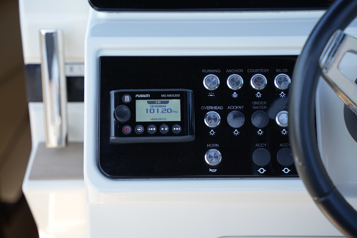 Sea Ray Sundancer 265