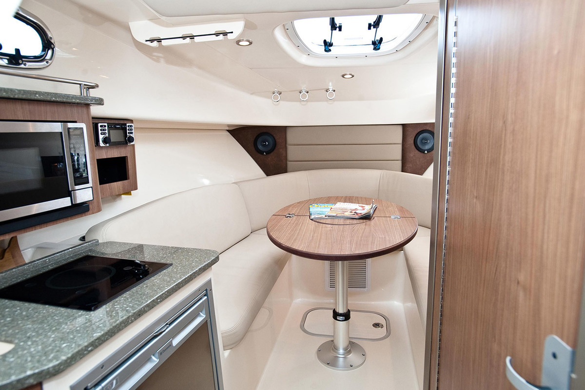 Boston Whaler 285 Conquest