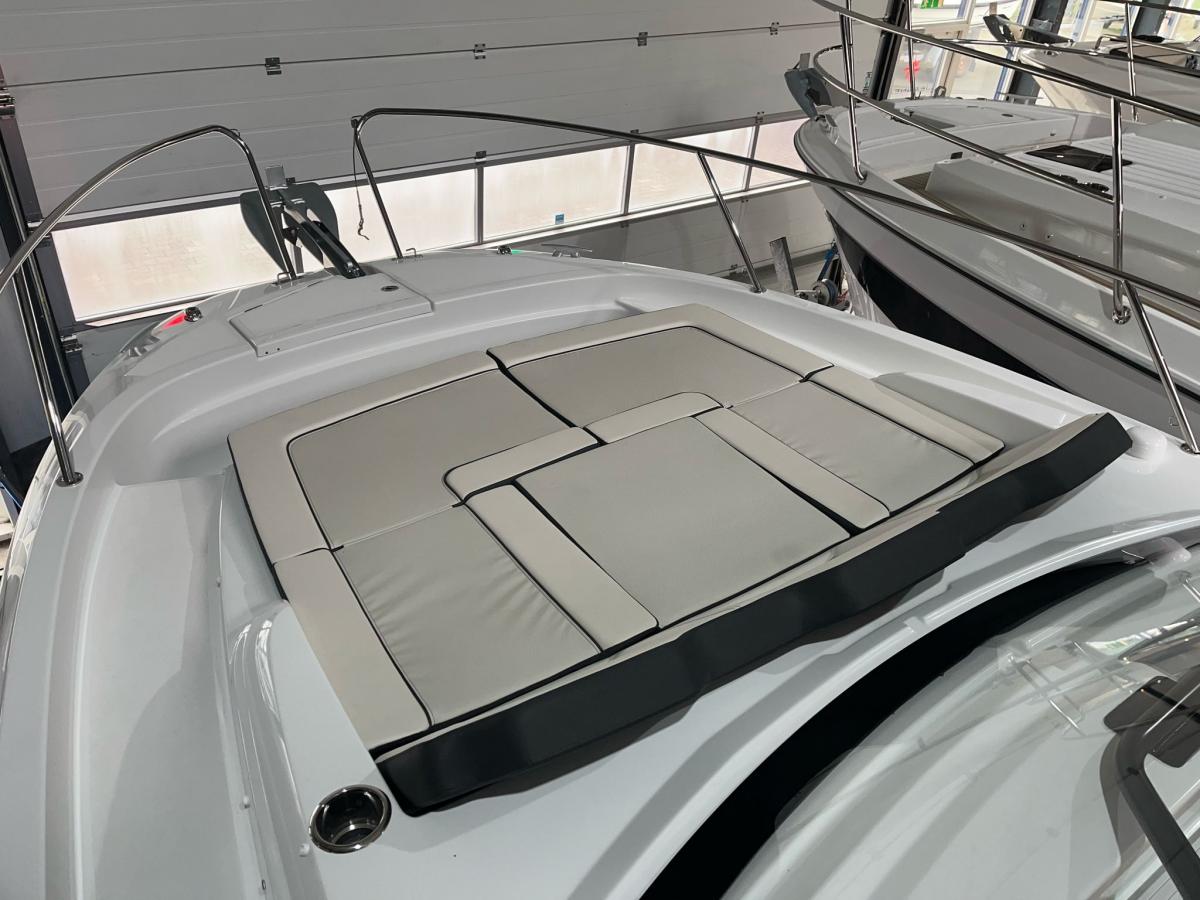 Jeanneau Cap camarat 9.0 WA serie 2