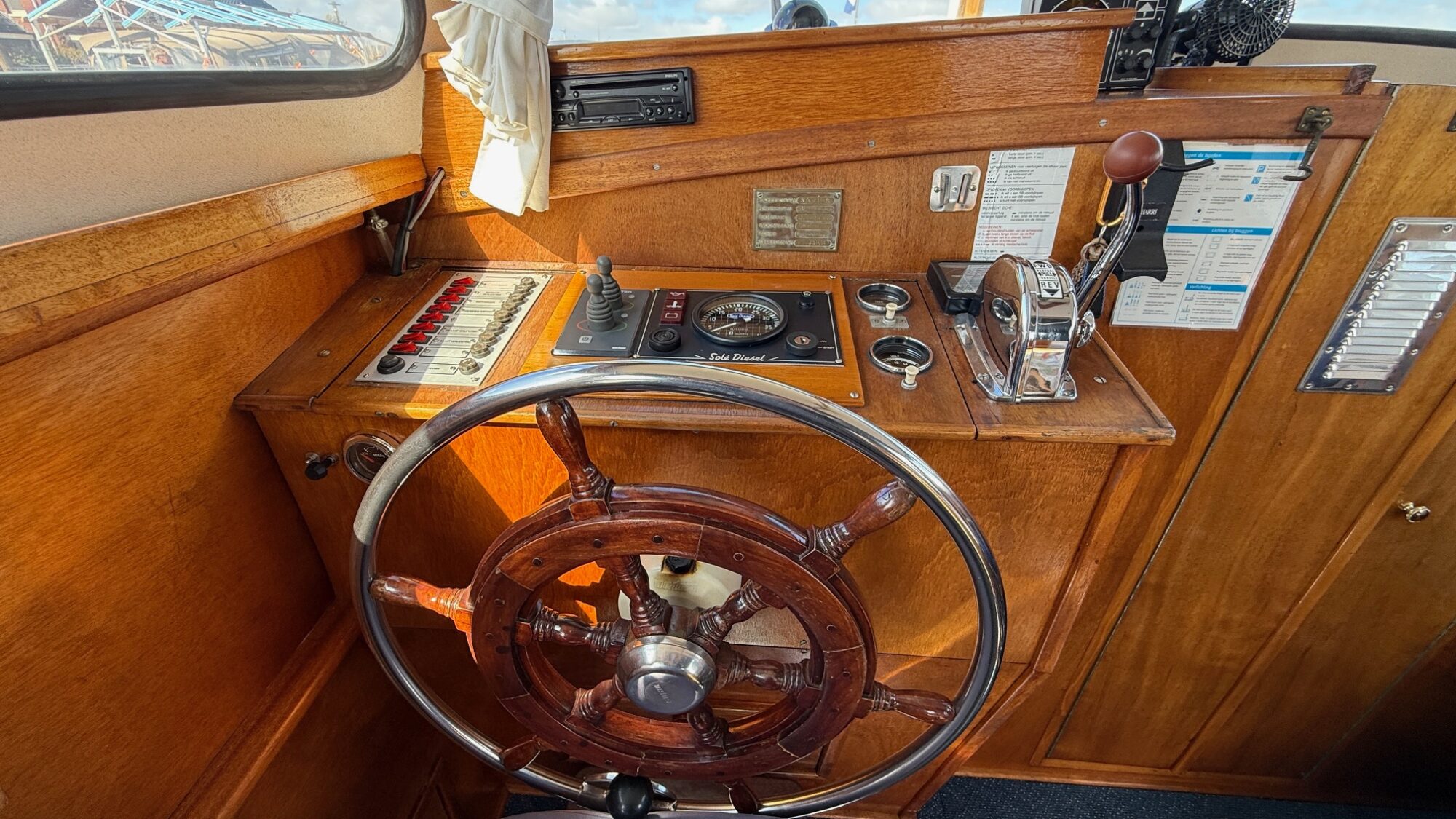 Amulet Vlet 10.00 OK AK