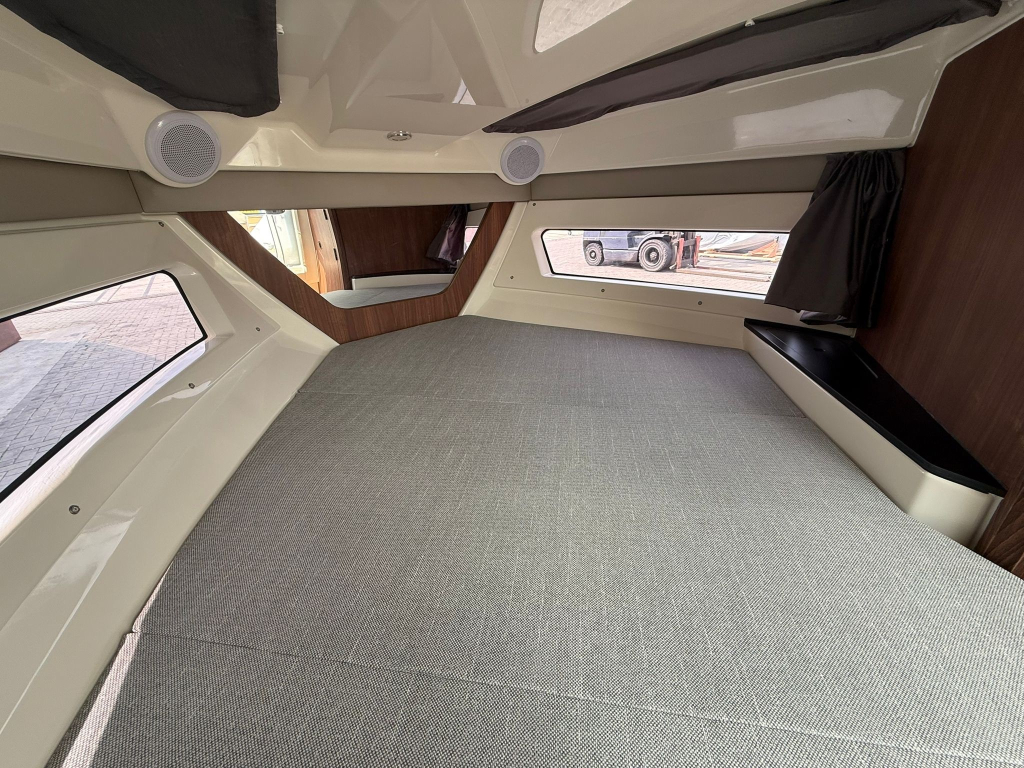 Quicksilver 755 Cruiser