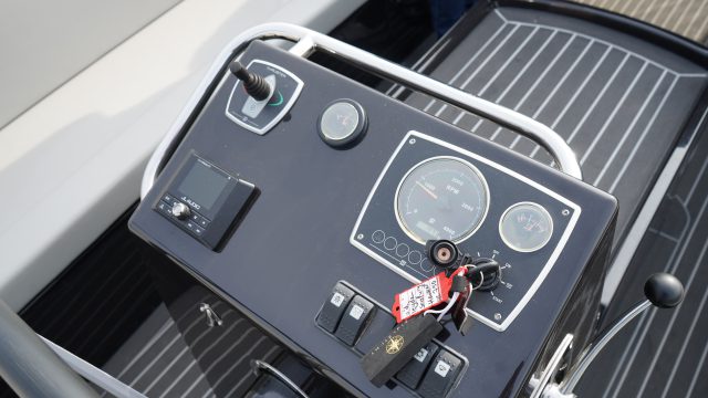 Seafury Hawker 725 jonge occasion