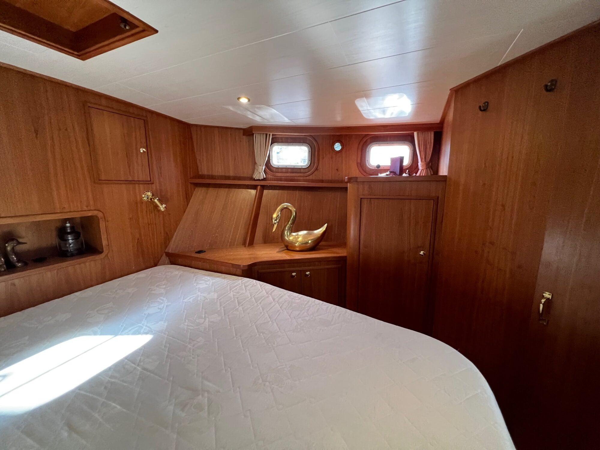 Alm Alm Spitsgatkotter 12.80 AK Cabrio