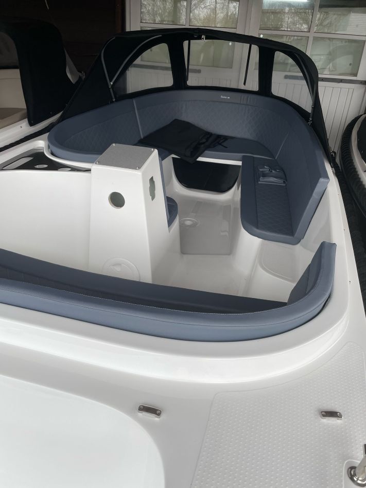 Corsiva 520 New age 9.9pk Suzuki