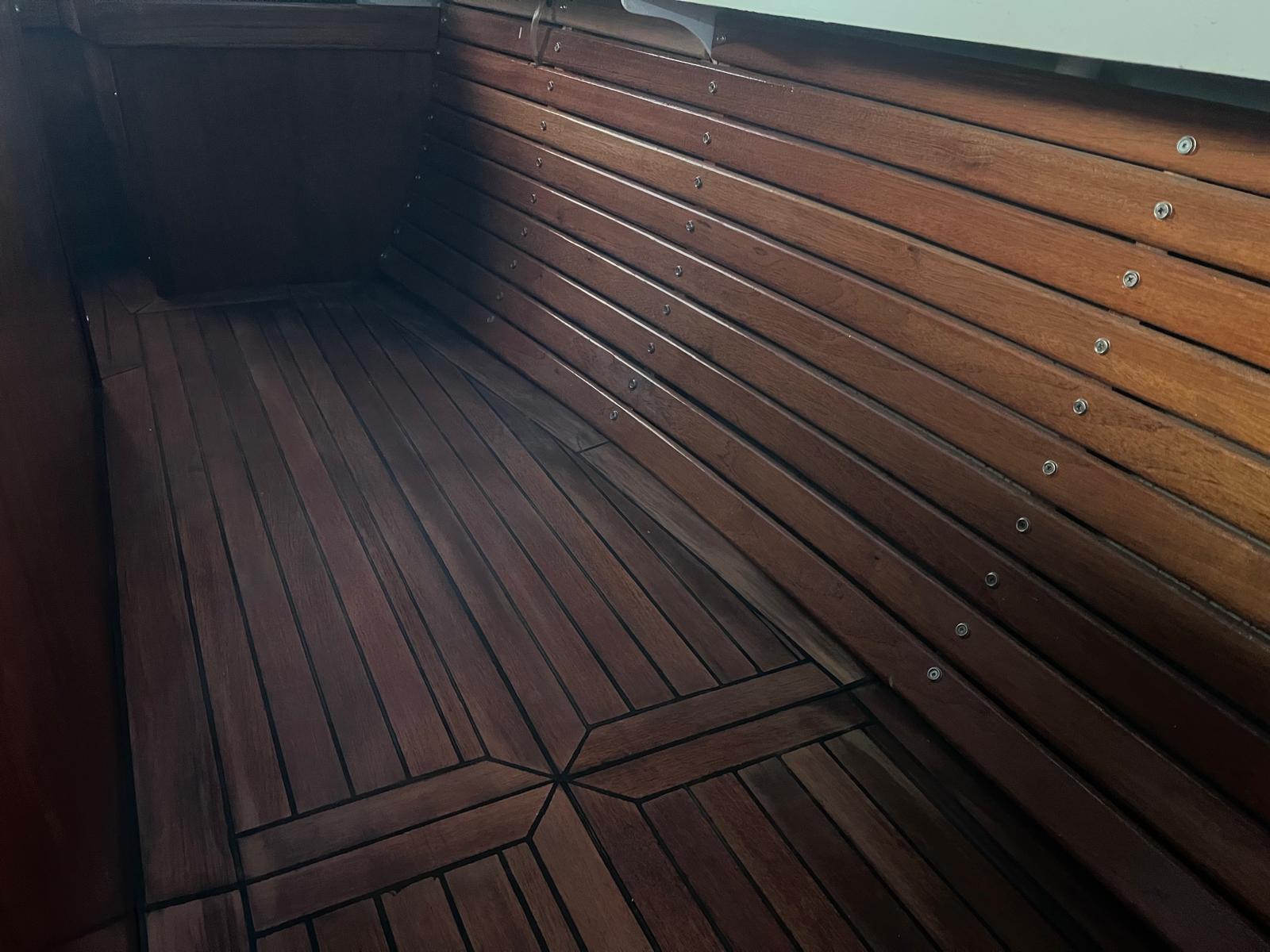 Overnaadse Sloep 750