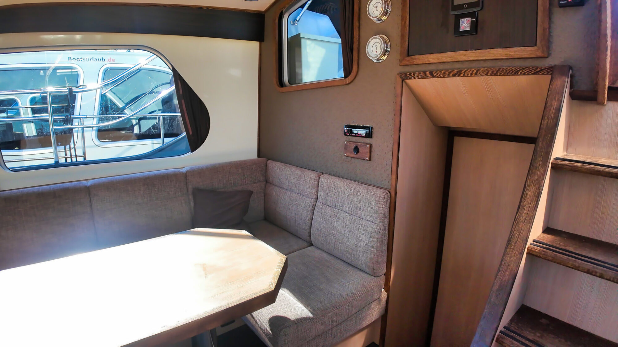 Aventura 43 AK Cabrio