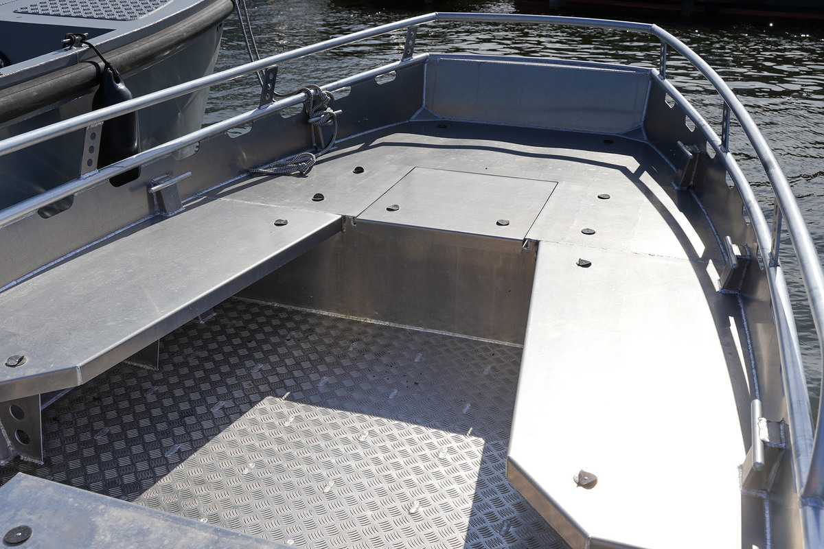 Dock Steel 650