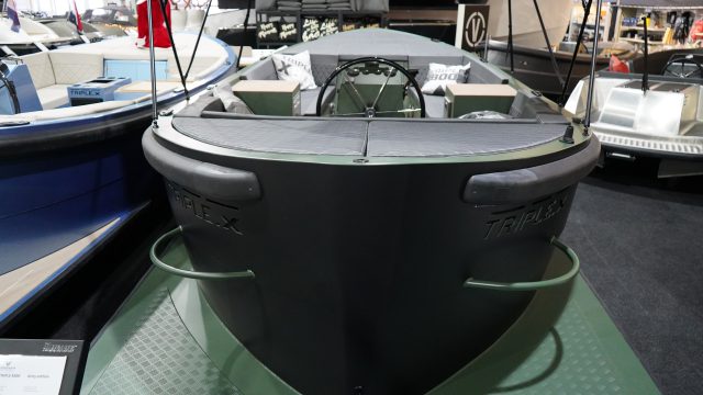 Triple X800 vaarklaar & ZONDAG GEOPEND