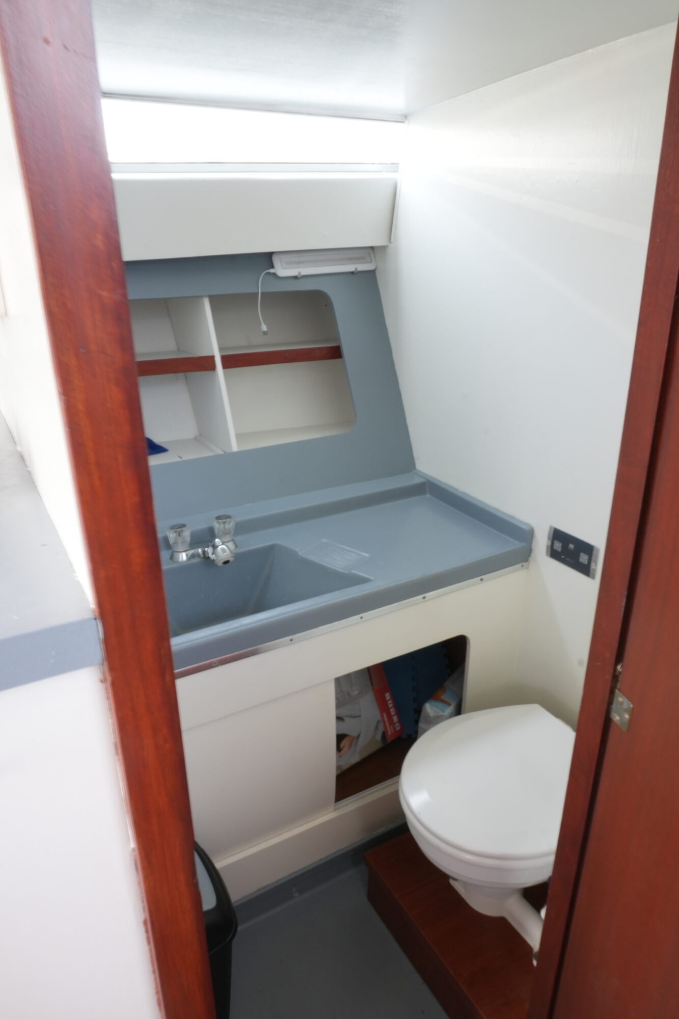 Chris Craft 11.00 Flybridge