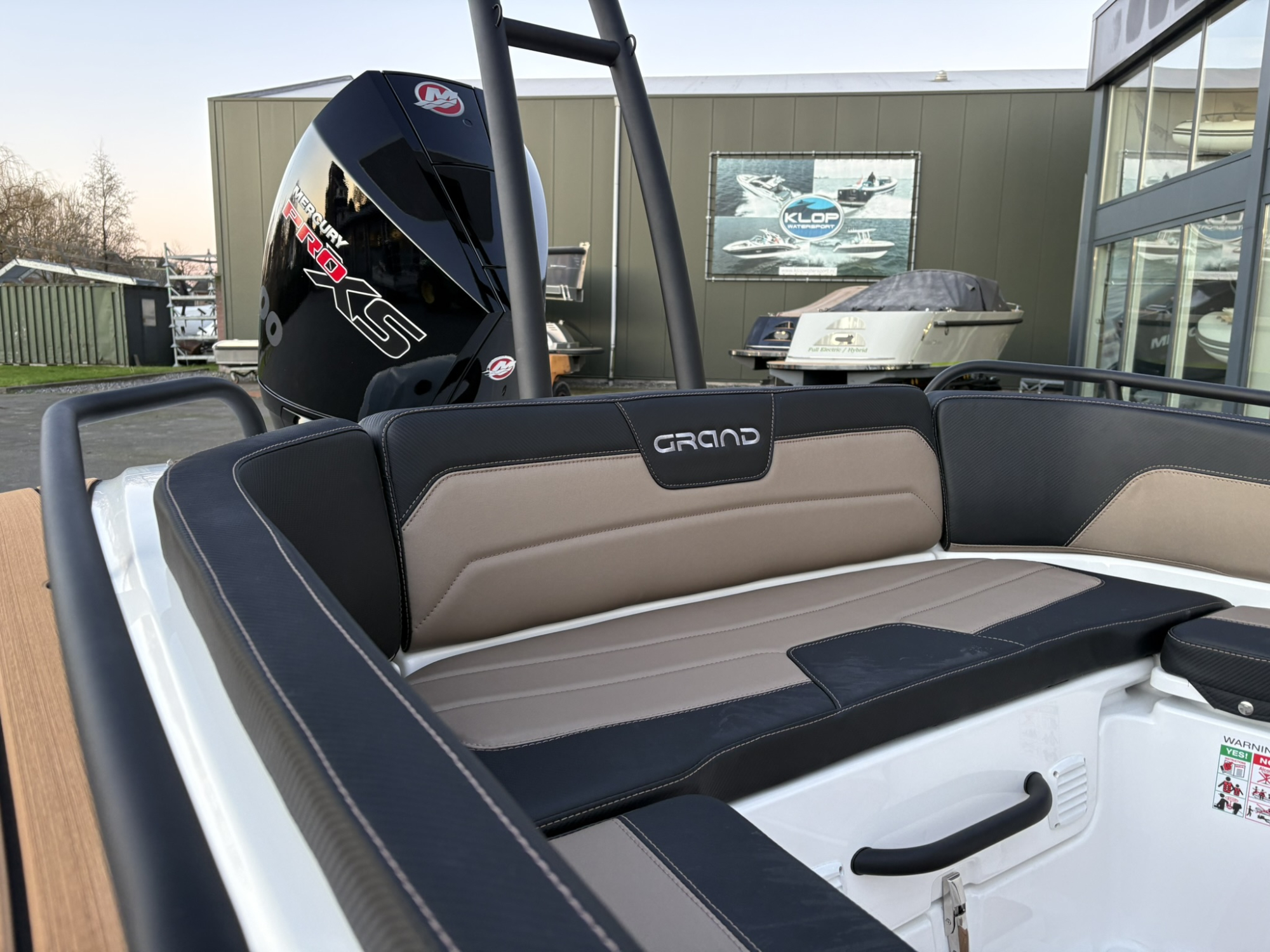 Grand Ribs Grand Golden Line G680 met Mercury 200 pk V8 op voorraad!