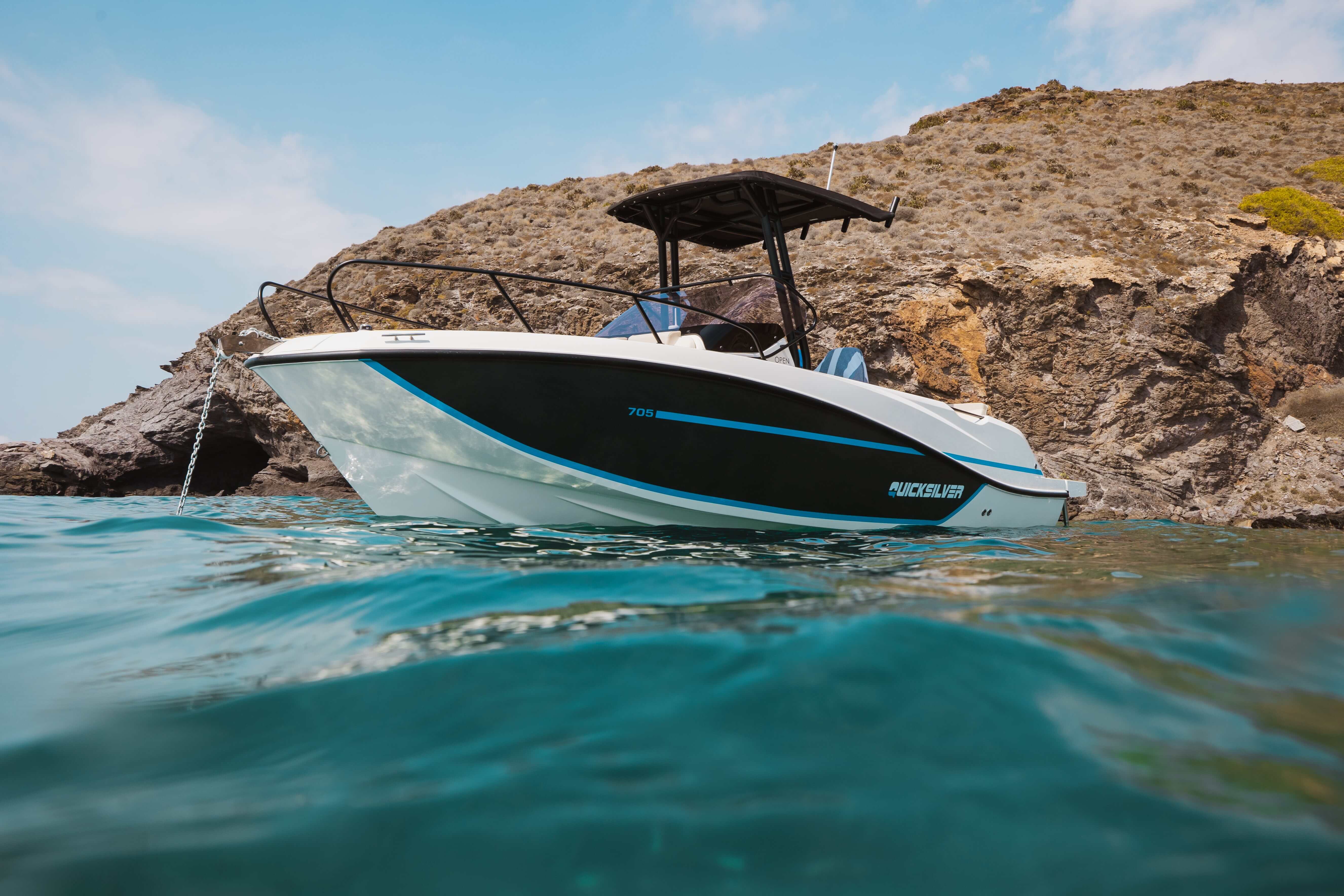 Quicksilver 705 Open