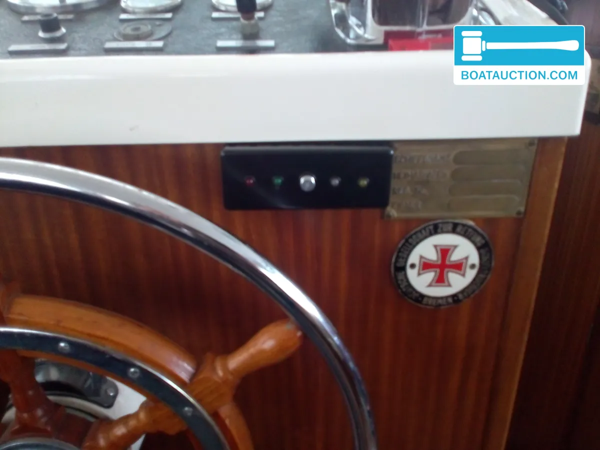 Broom 39 Continental