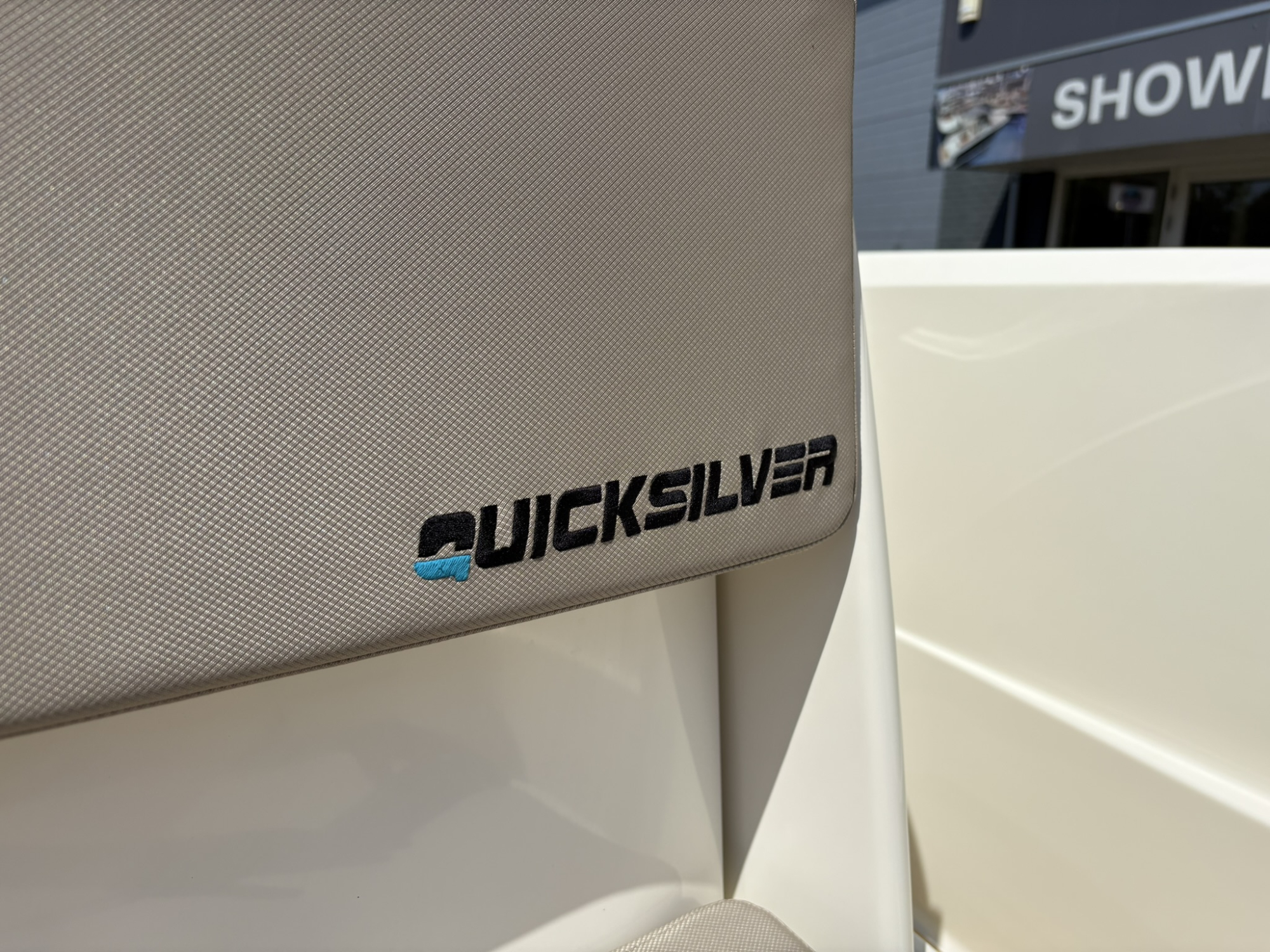 Quicksilver 605 Activ Open met Mercury 115 pk op voorraad!