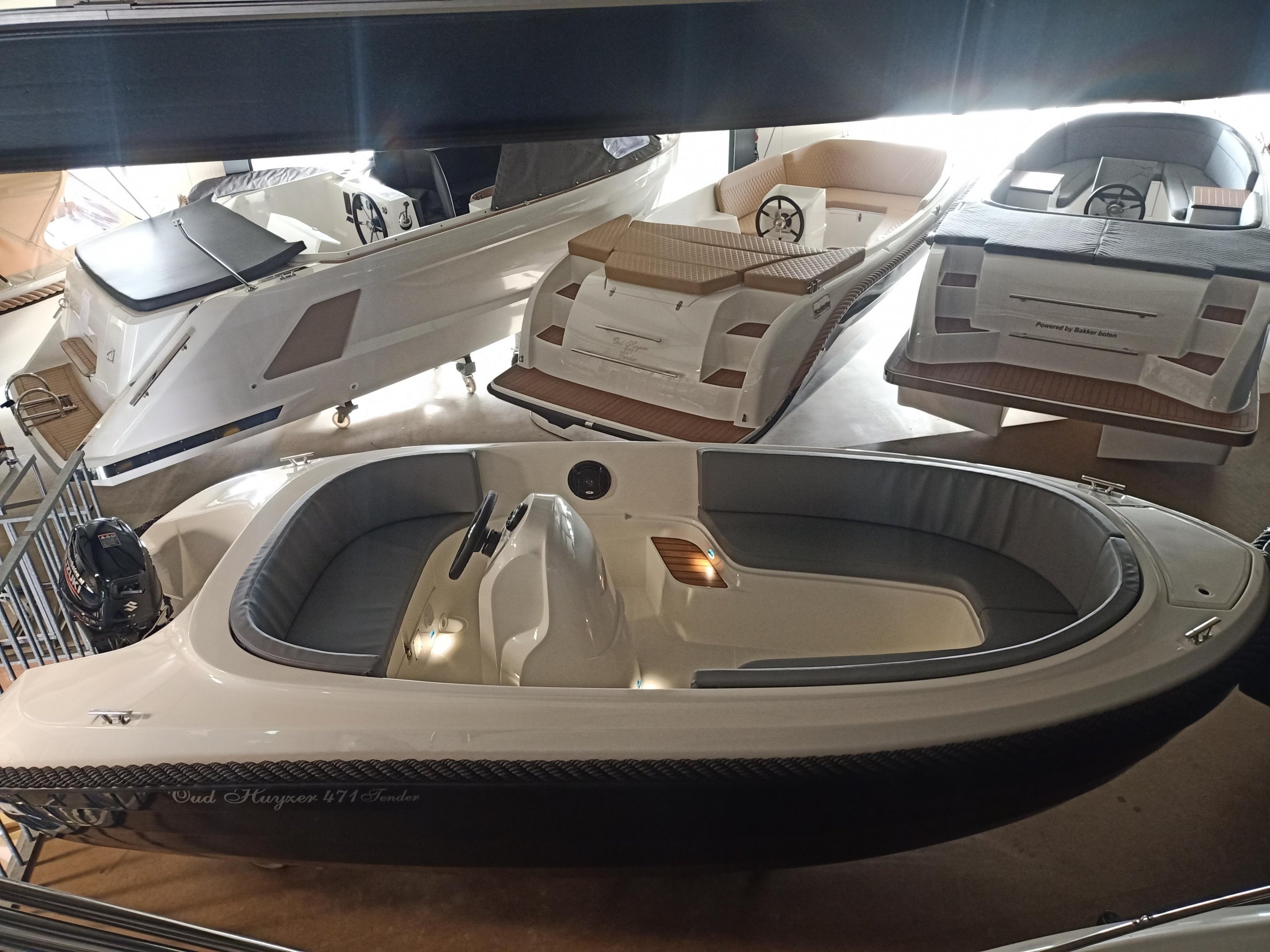 Oud Huijzer 471 Tender