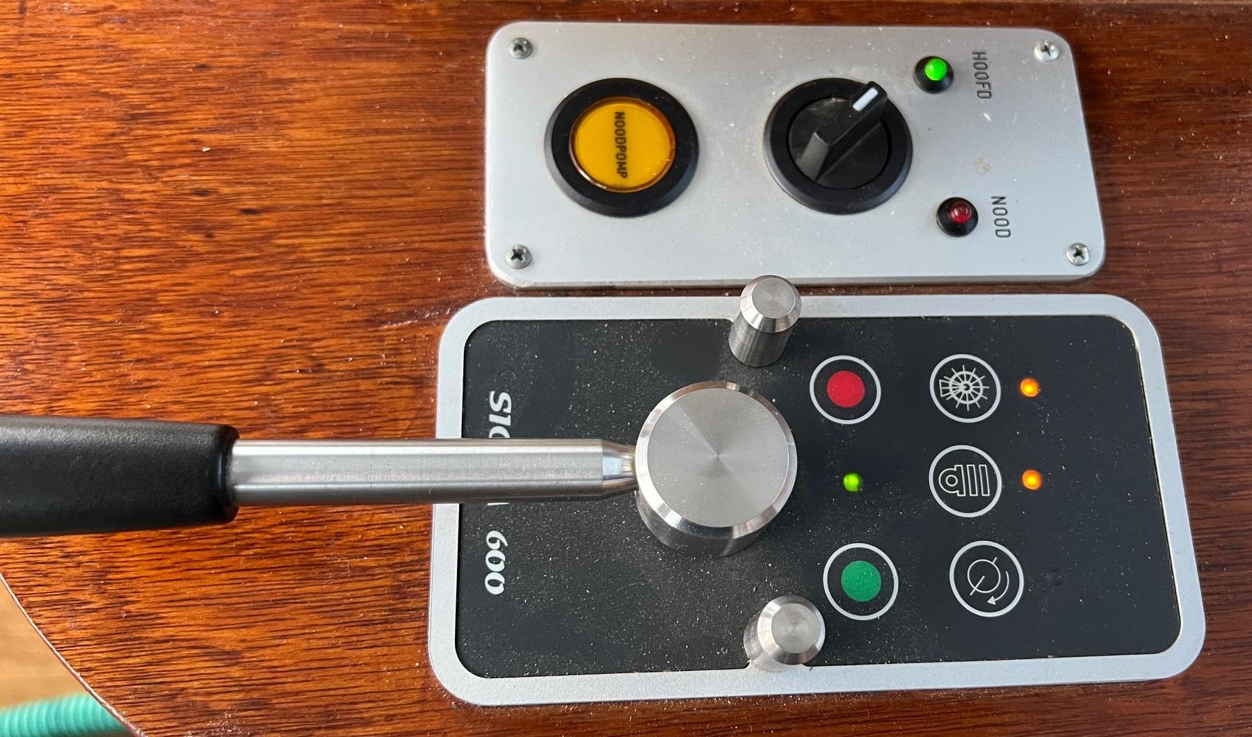 Luxe-Motor Luxe Motor 27.70 VS Varend Woonschip