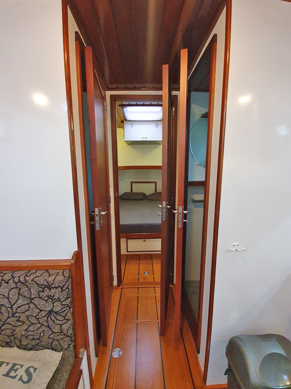 ex Patrouille vaartuig / Varend Woonschip 18.26 met UBC