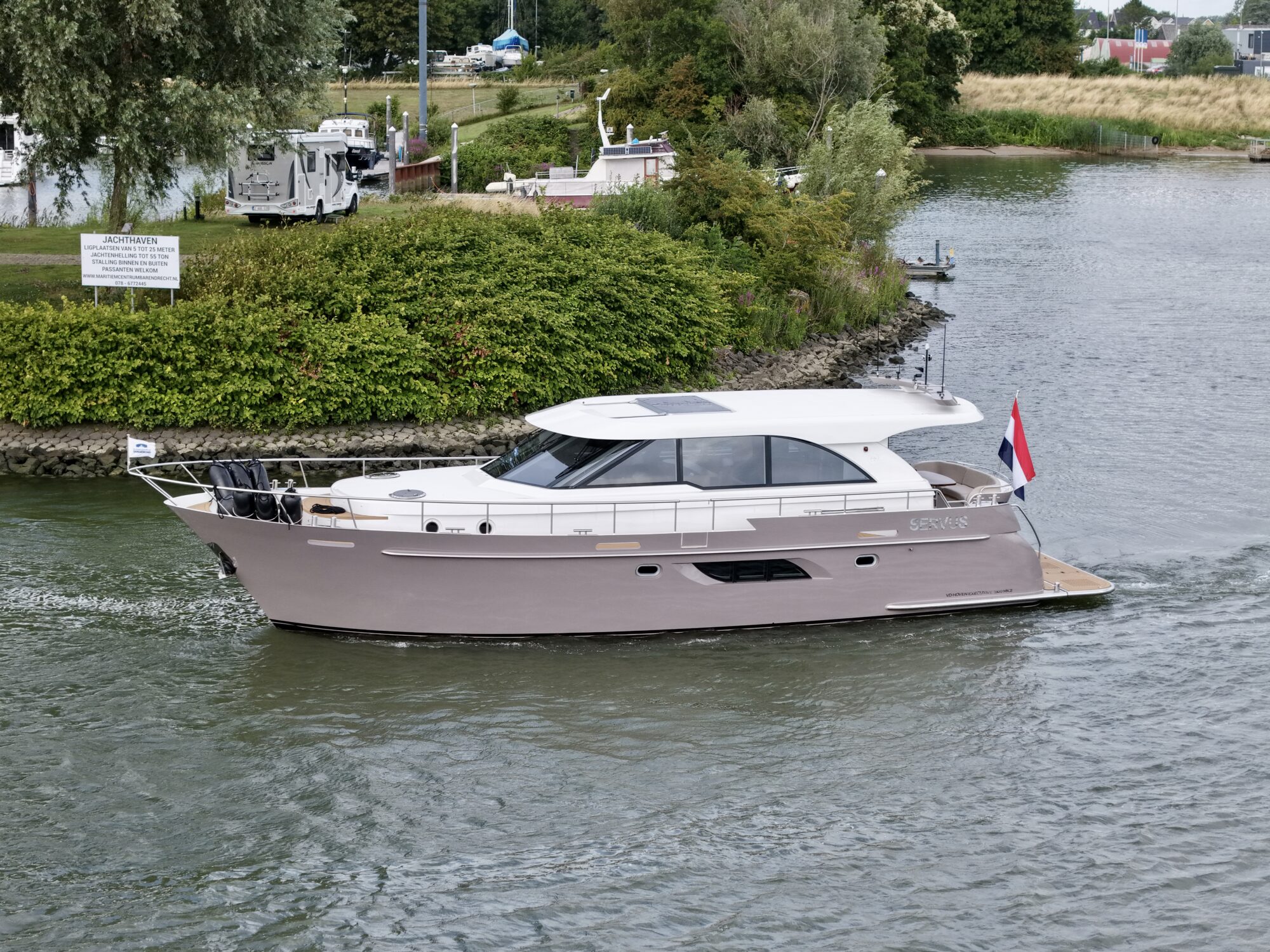 Van den Hoven Executive 15.00 MK II
