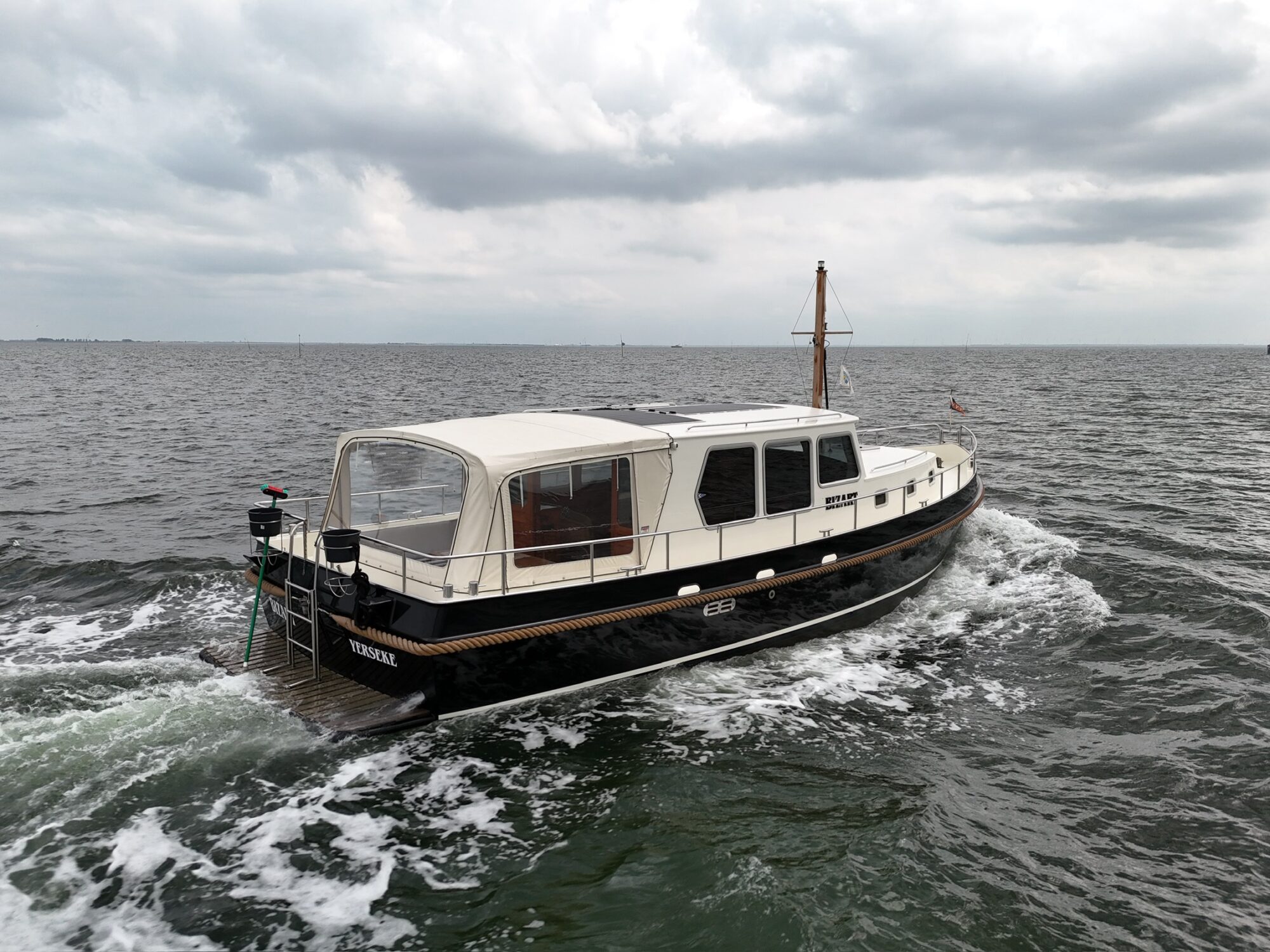 SK Kotter 12.50 Sedan