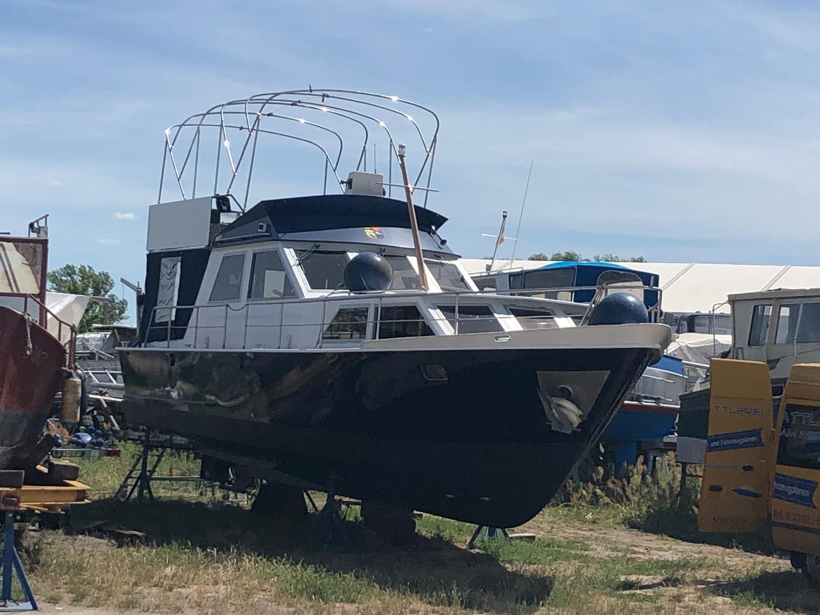 Veerdörn Veerdörn 13.00 Flybridge