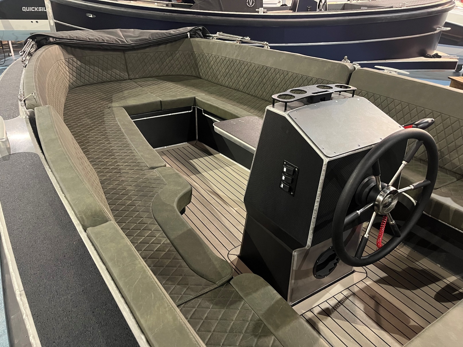 Van Vossen Tender 700 sport met Honda 100 pk op voorraad