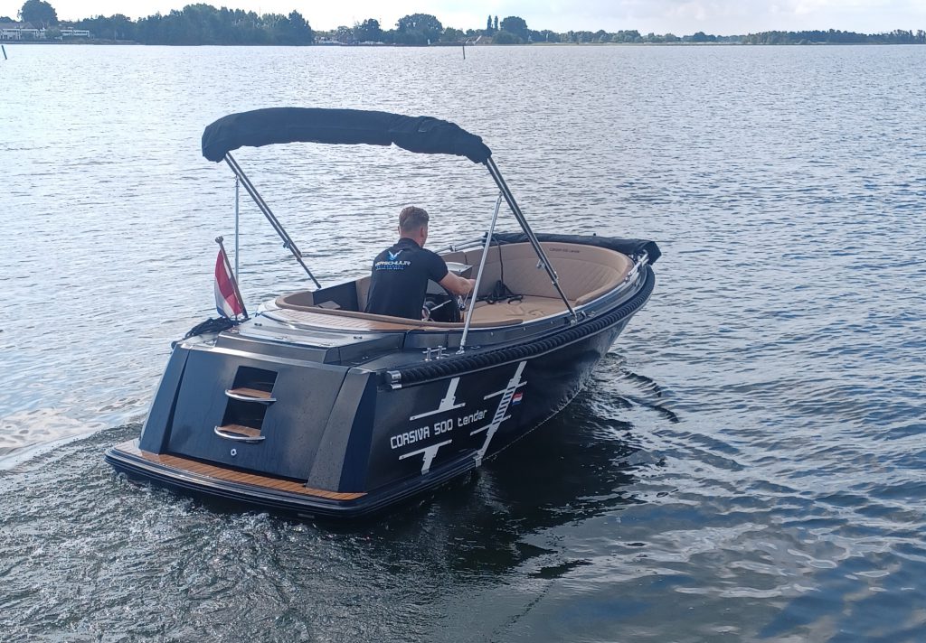 Corsiva 500 tender DE GROOTSTE SLOEPENSHOWROOM VAN NEDERLAND