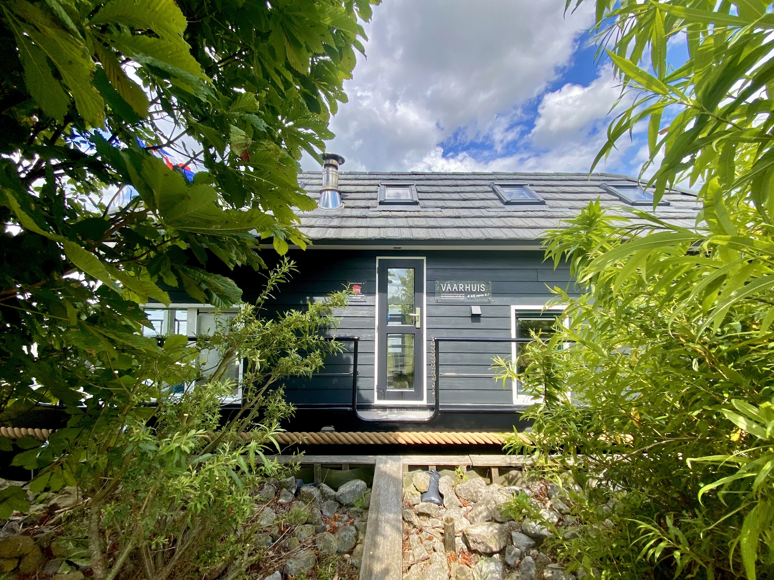 Prins HomeShip 1350 | VaarHuis | Houseboat | Flark | Ligplaats Overneembaar