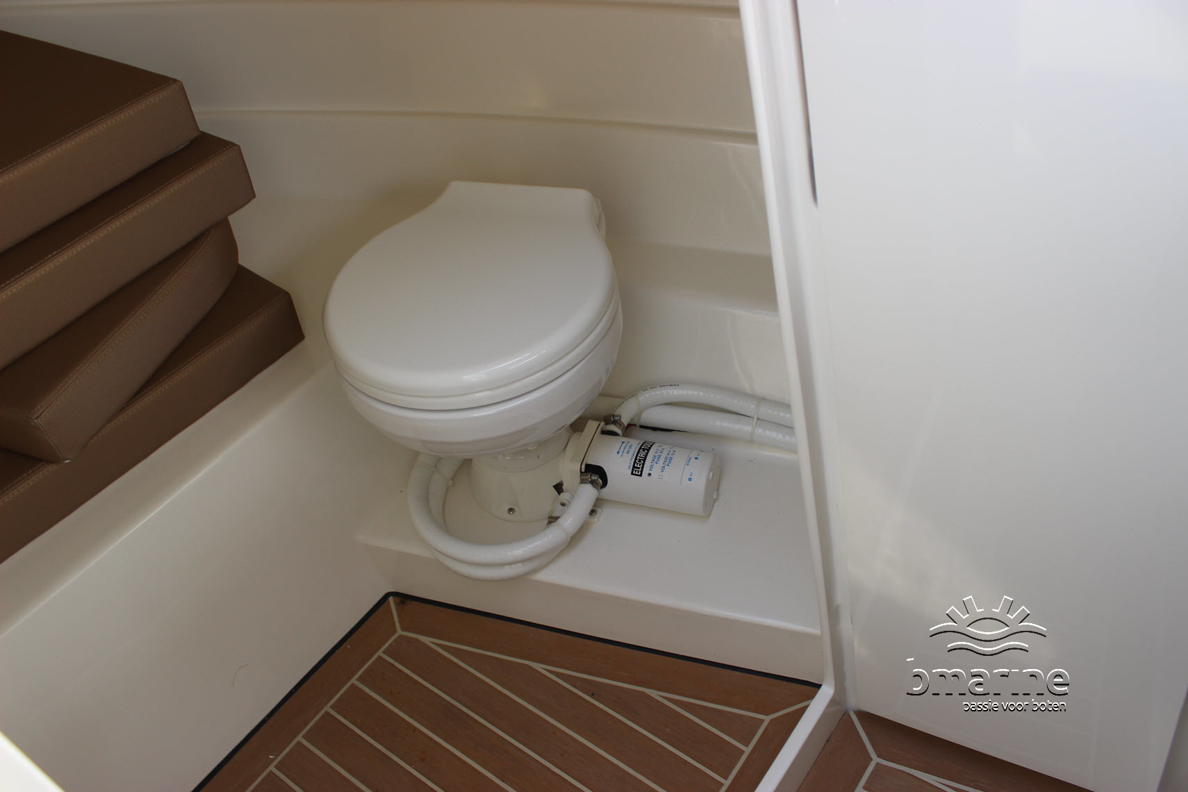 Waterspoor 777 Aviator