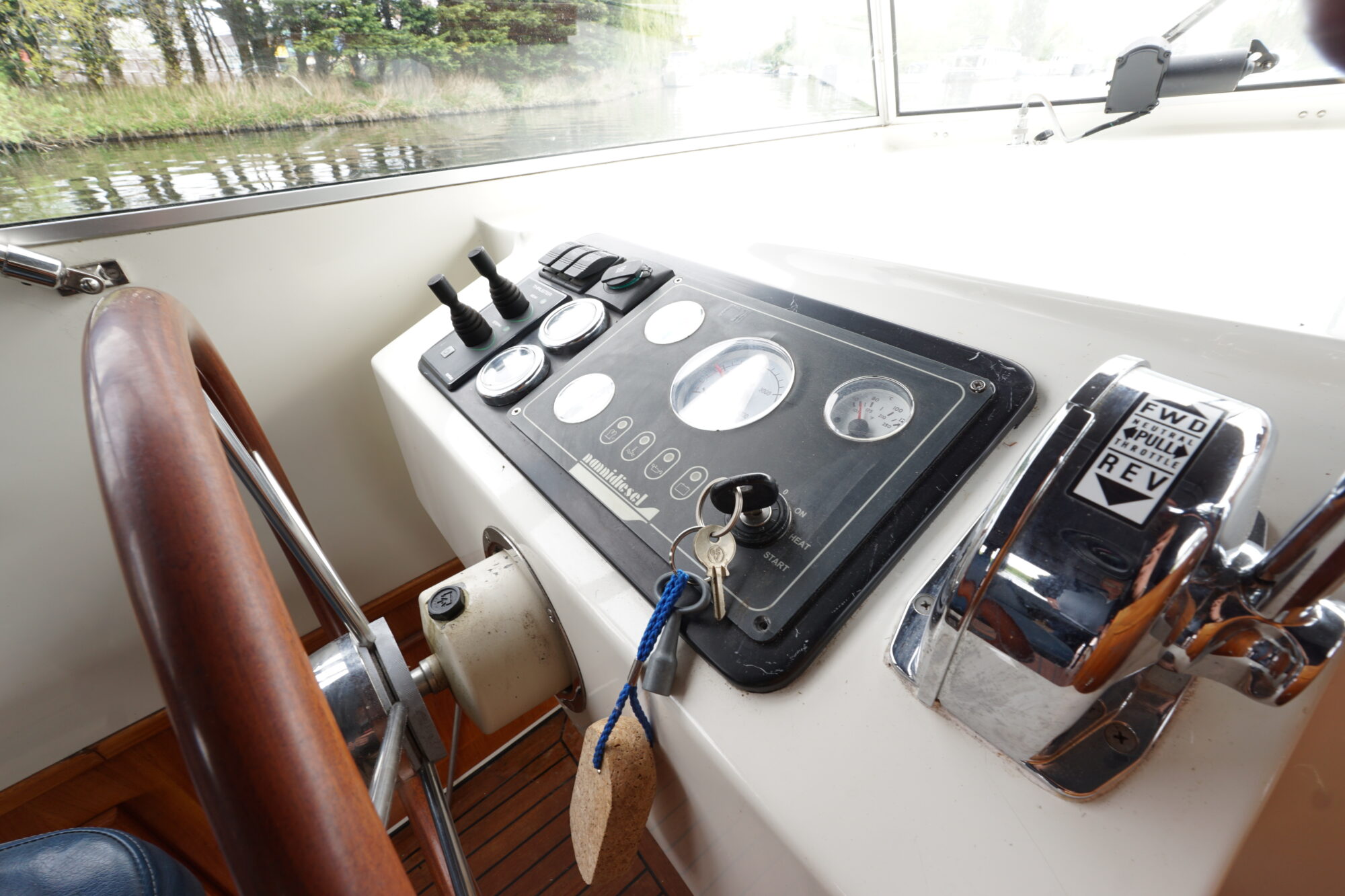 Vedette 8.80 OK Spiegeldeur