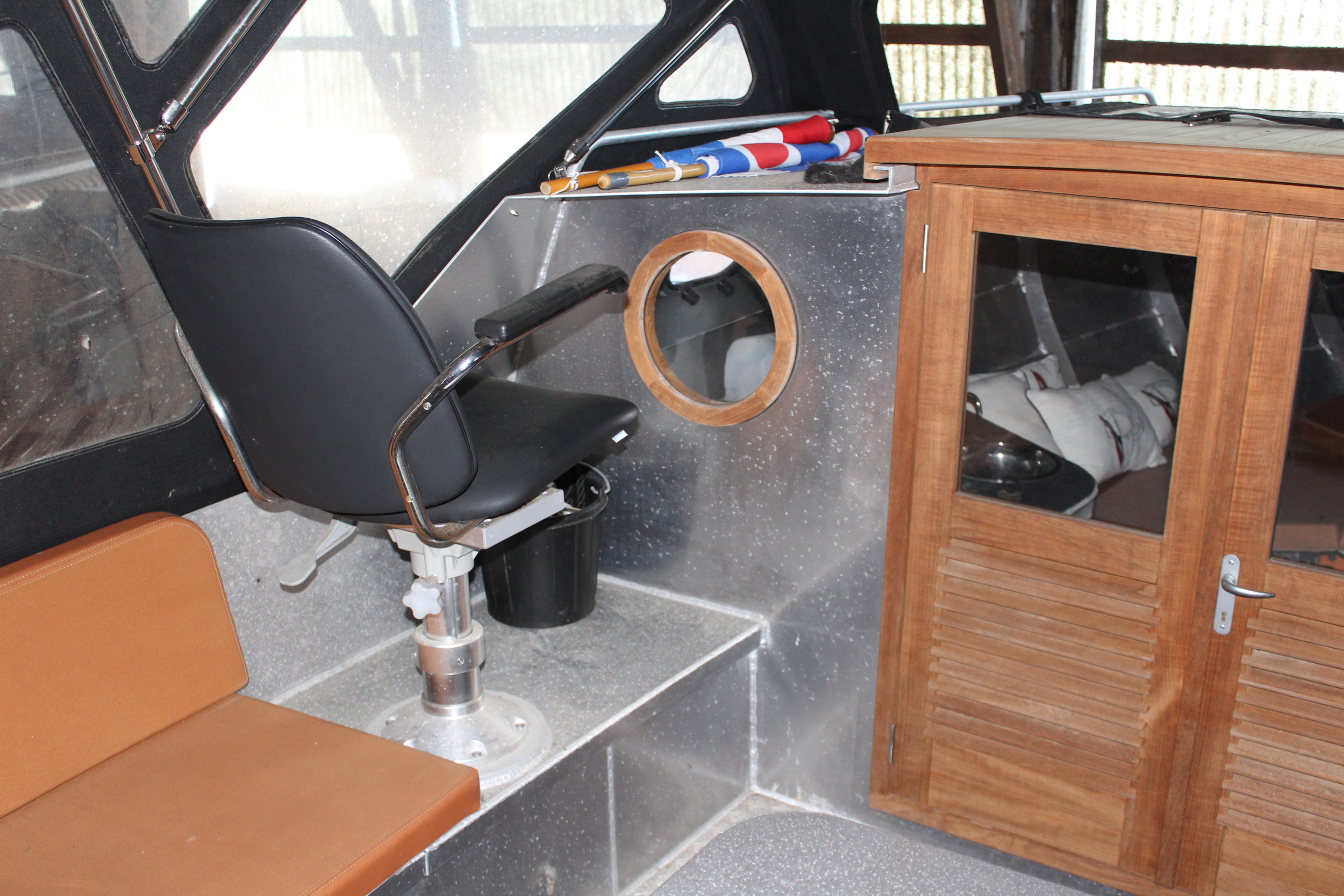 Black Fish Cabin 850 XL