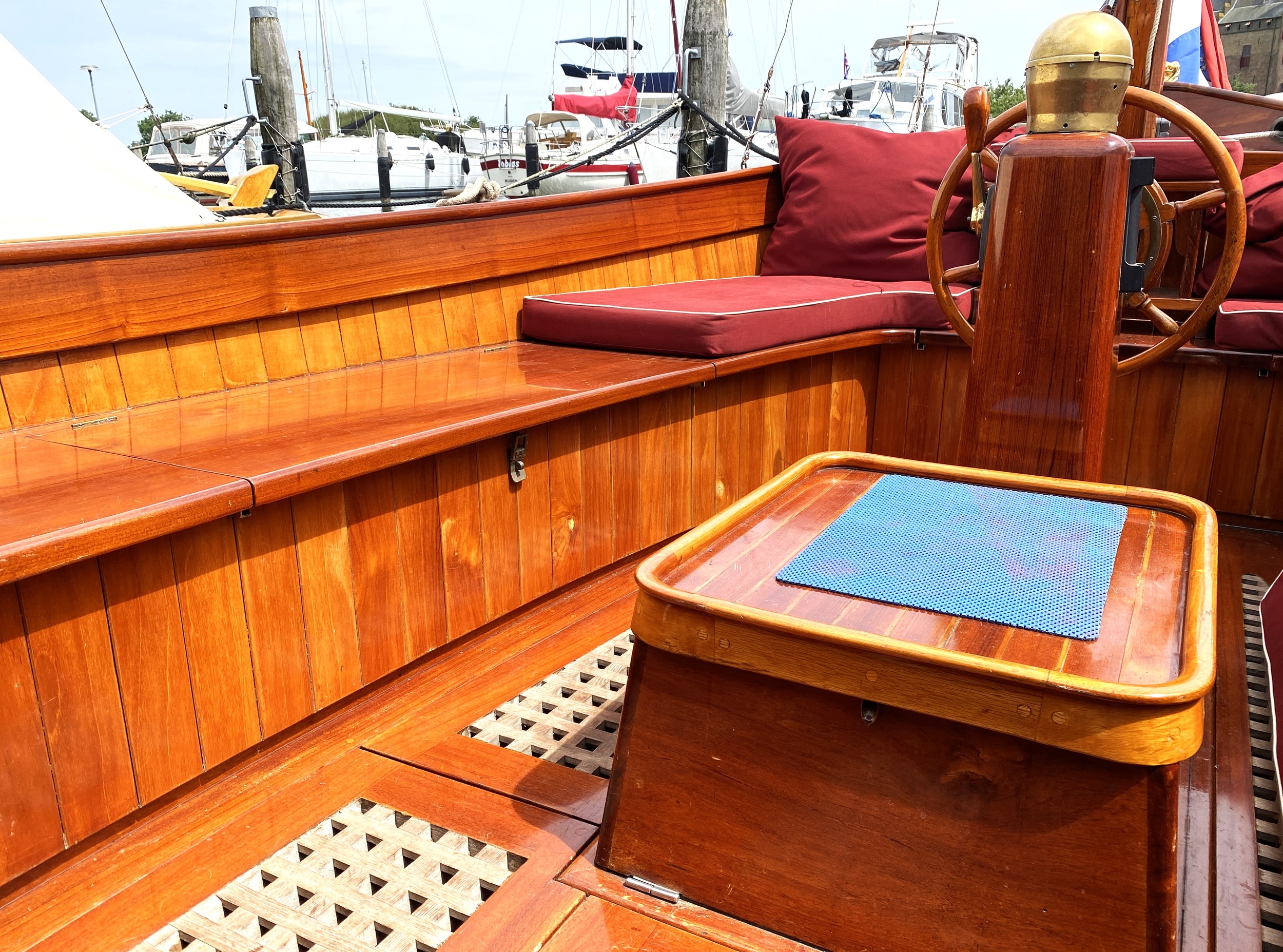 Scherpel Kajuitsloep Teak/ Mahonie