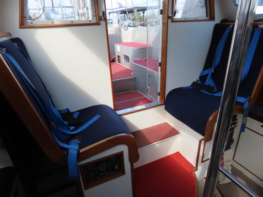 One-off 50’ aluminium Expedition Cruiser