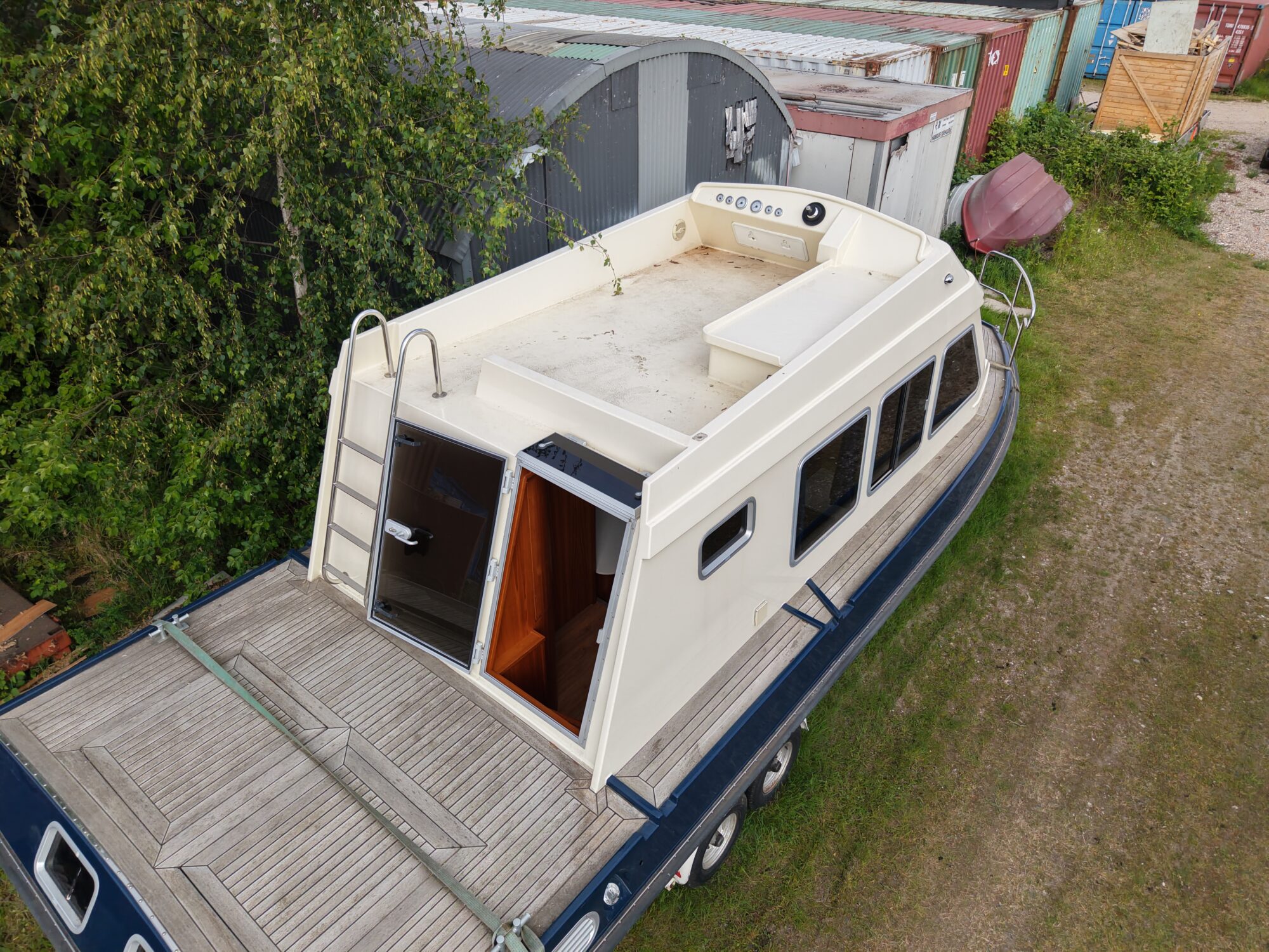 Casco 11.00 OK Flybridge