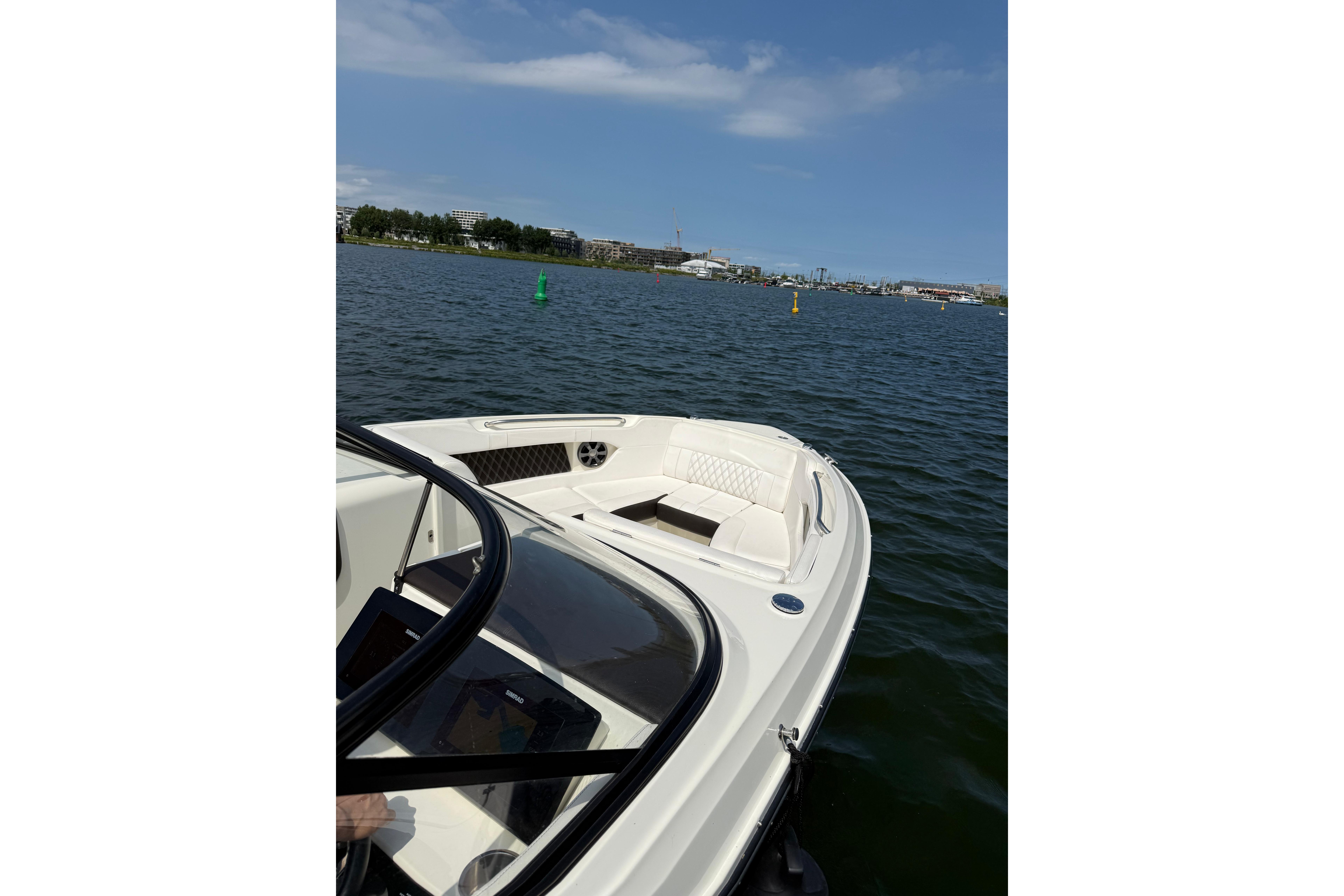 Sea Ray SLX 250