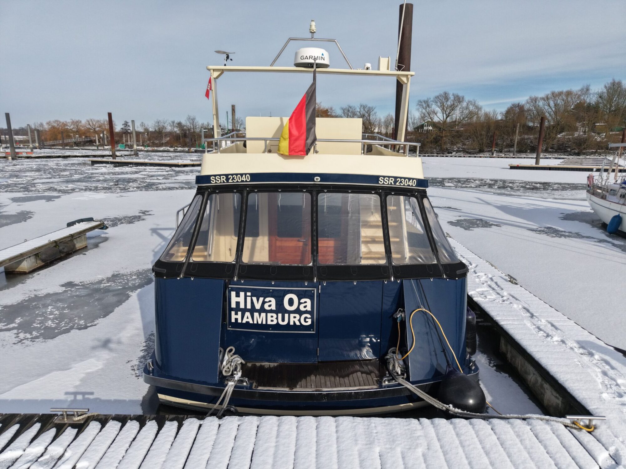 Bruce Roberts Euro 12.00 Flybridge