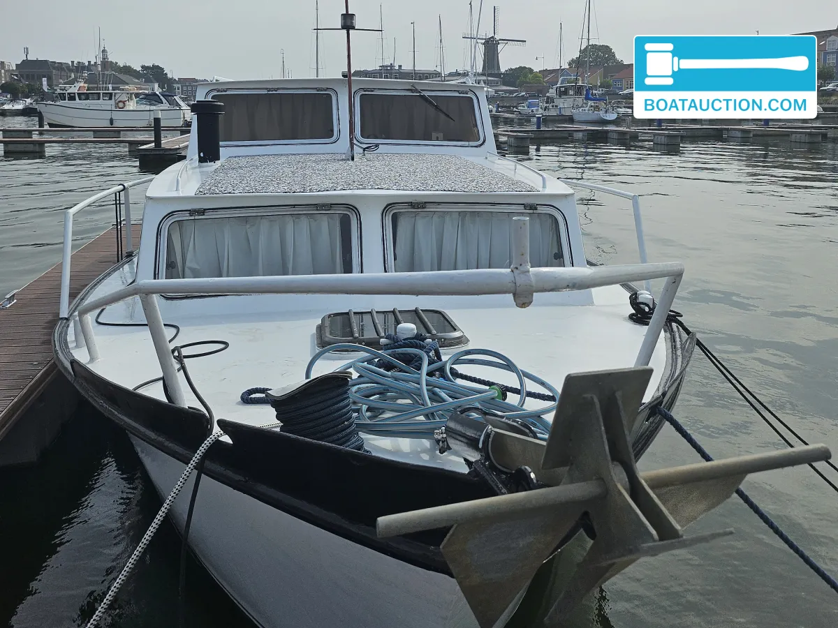 Motorboat 1050
