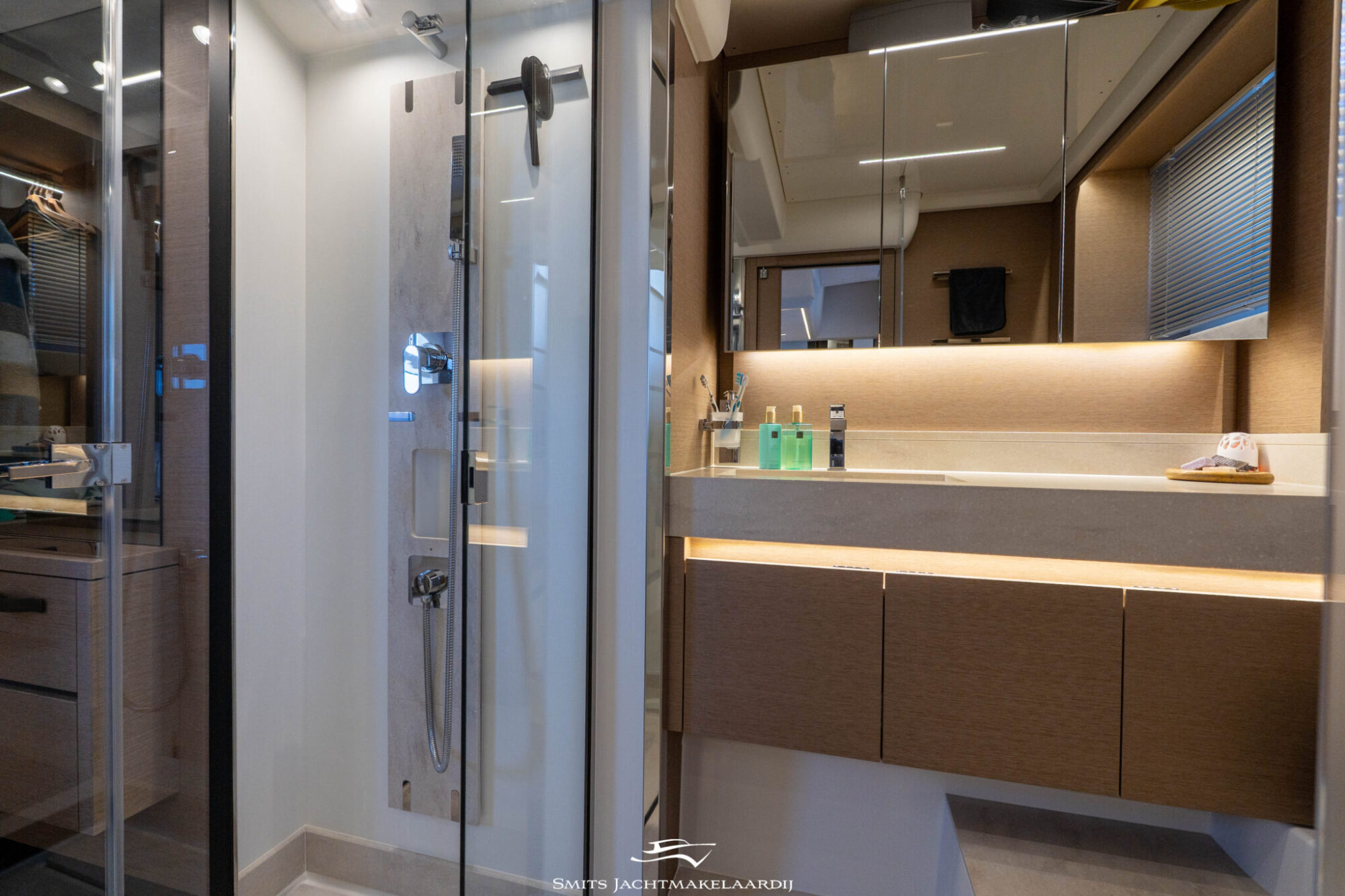 Prestige 590 Flybridge