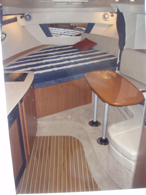 Bayliner 320 met 2x 260 pk Mercruiser van bouwjaar 2008!