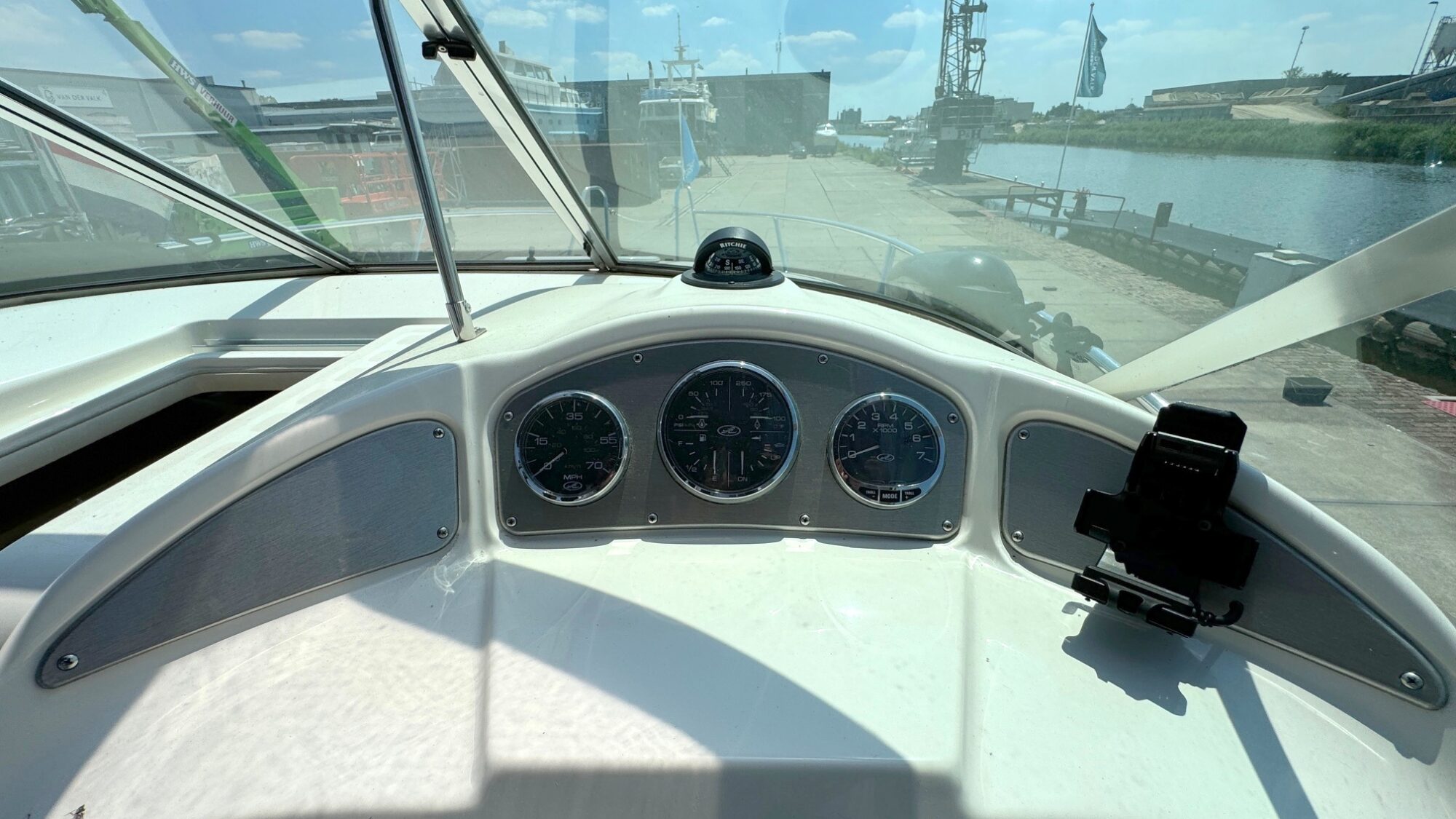 Sea Ray 255 Sundancer