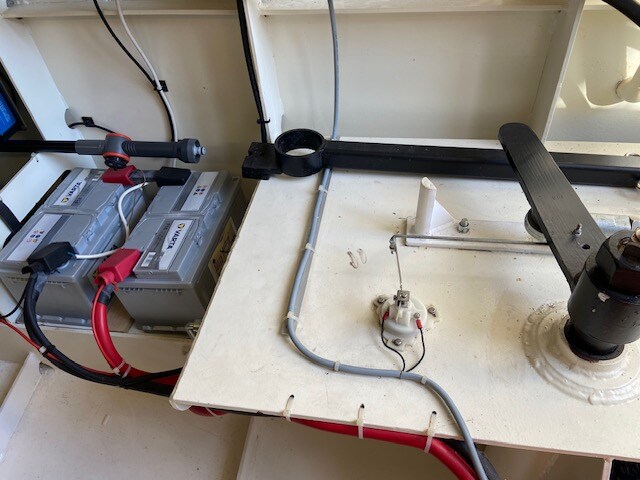 Motor Cruiser Home Traveller XXL Houseboat 1500