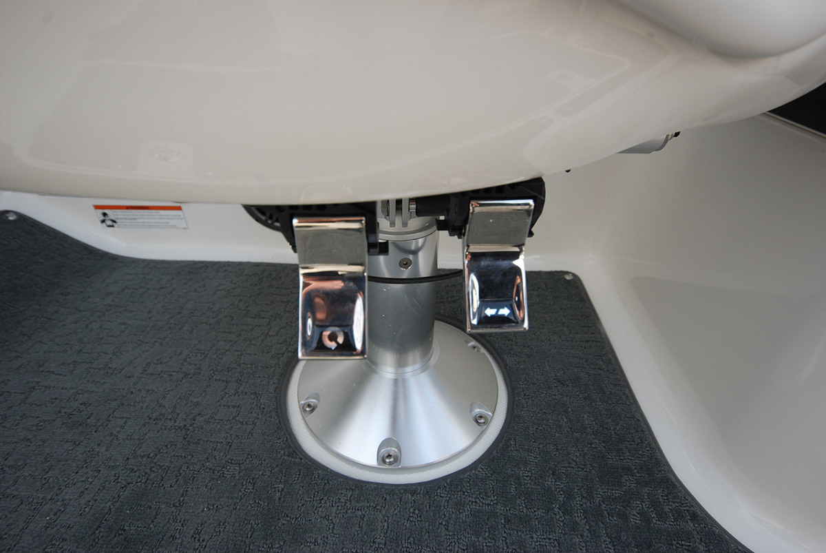 Sea Ray Sun Sport 250