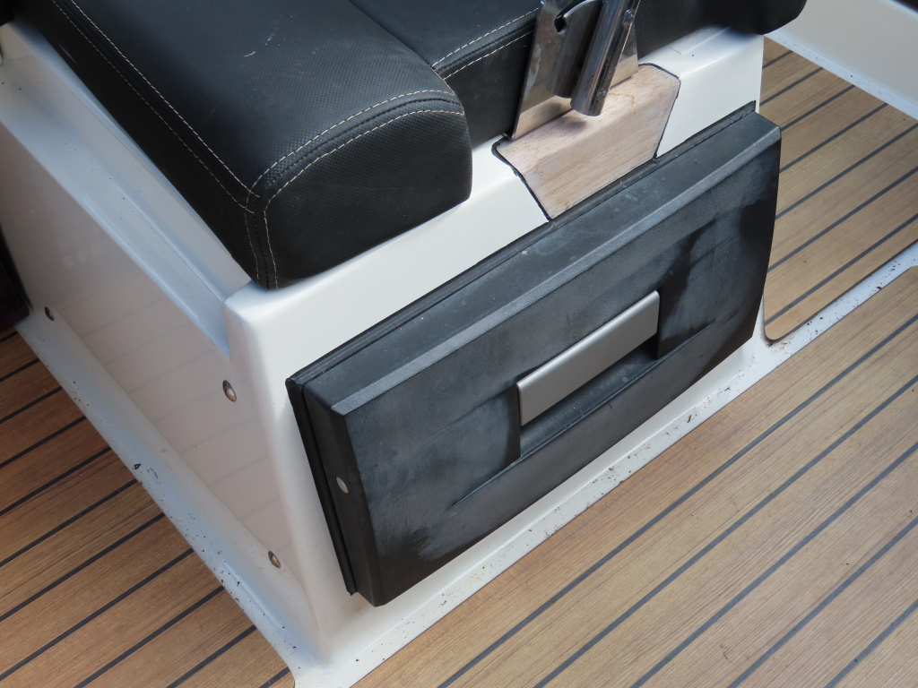 Prins 580 Cabin