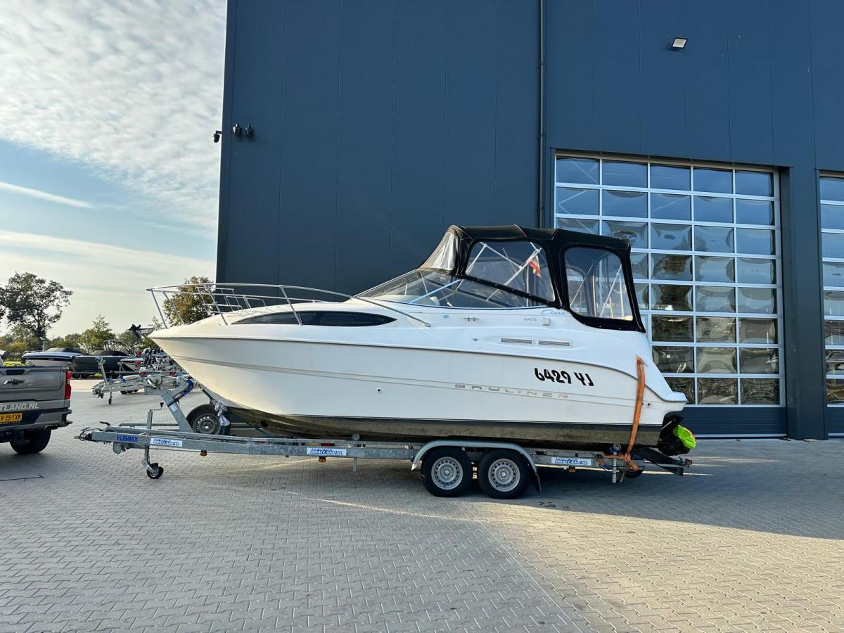 Bayliner 245 Ciera 2455 Sunbridge