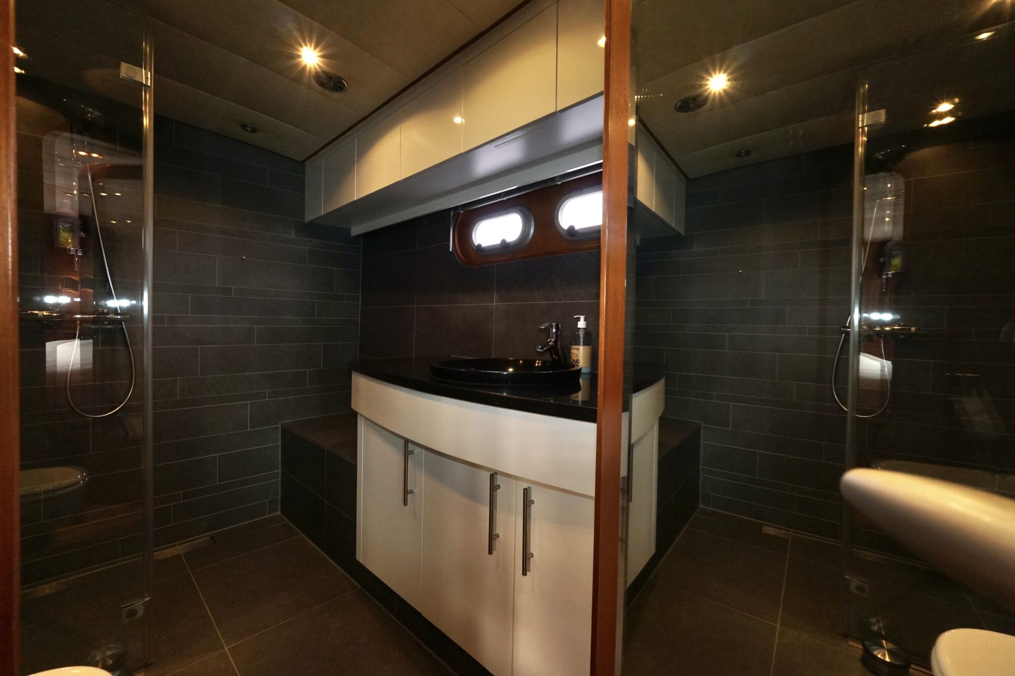 Van den Hoven Exclusive 18.00 VS