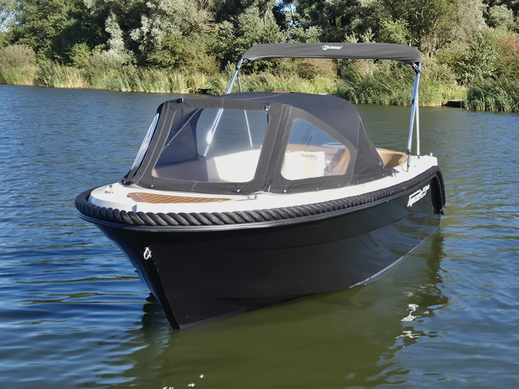 Topcraft 565 Tender