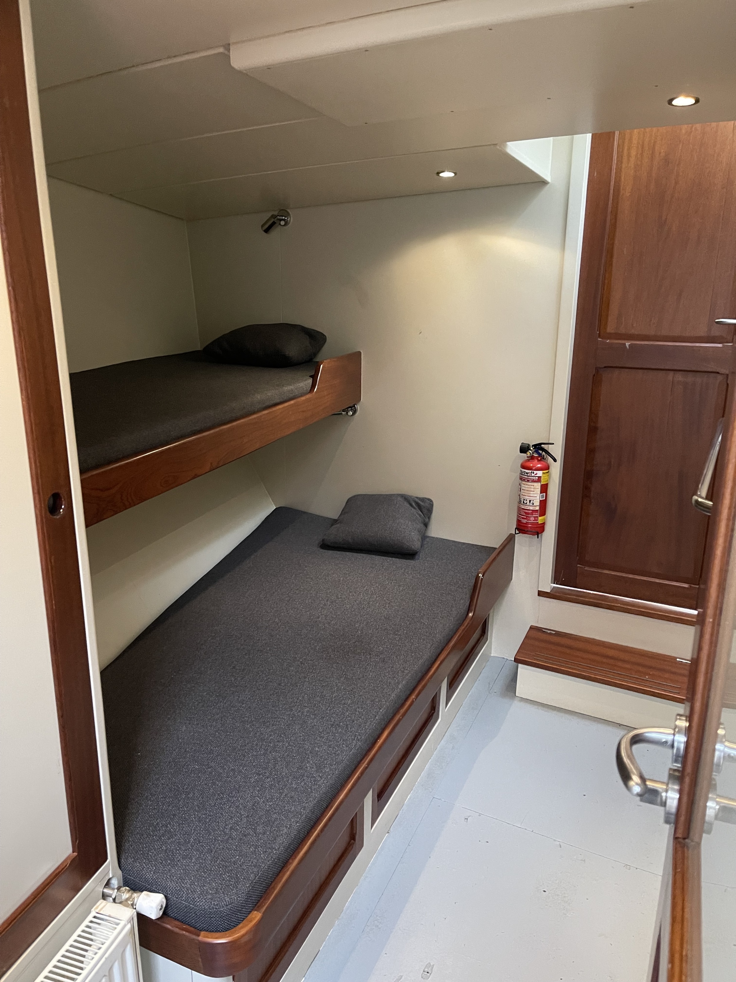 Dykstra Schooner 77, Midzwaard