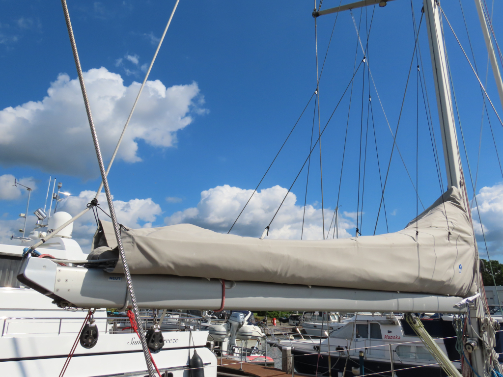One-off 50’ aluminium Expedition Cruiser